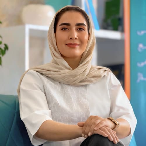 دکتر آزاده توکلی دندانپزشکی لاوان